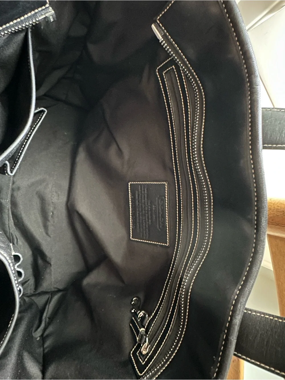 COACH Black Leather Messenger Bag with Contrast Stitching